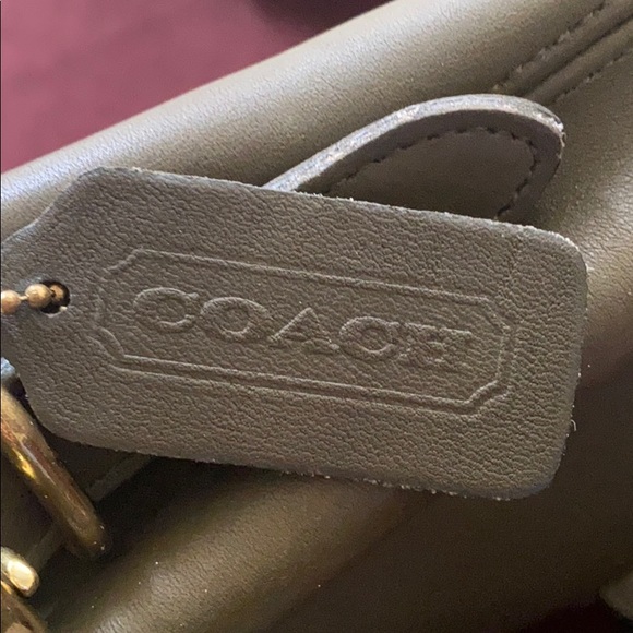 Vintage Army Green Coach Bag. - Picture 4 of 5